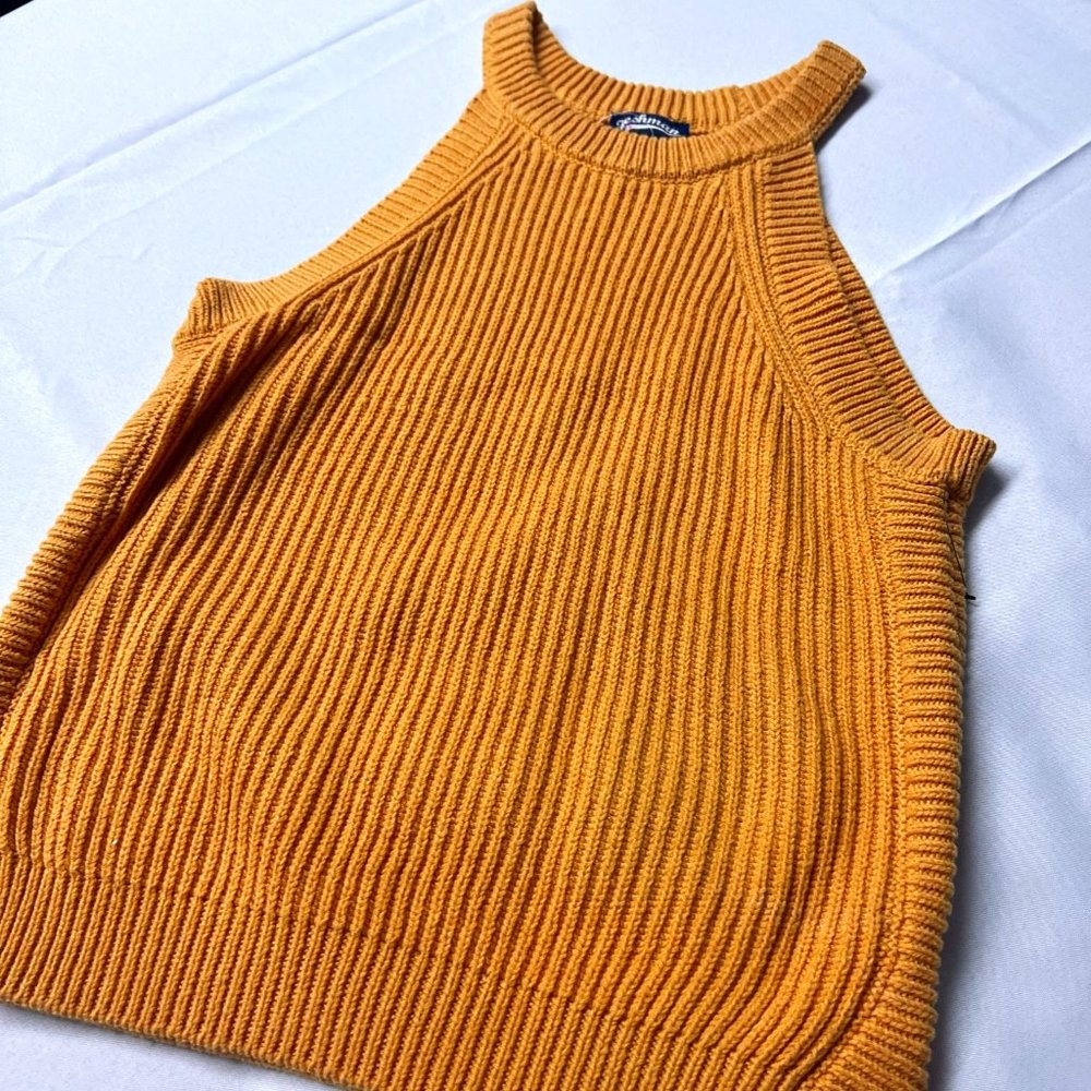 Freshman  Knitted Sleeveless top